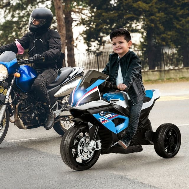 אופנוע לילדים, BMW, אופנוע ממונע, צעצועים לילדים, רכב לילדים, חווית נהיגה, גאדג'טים לילדים 
