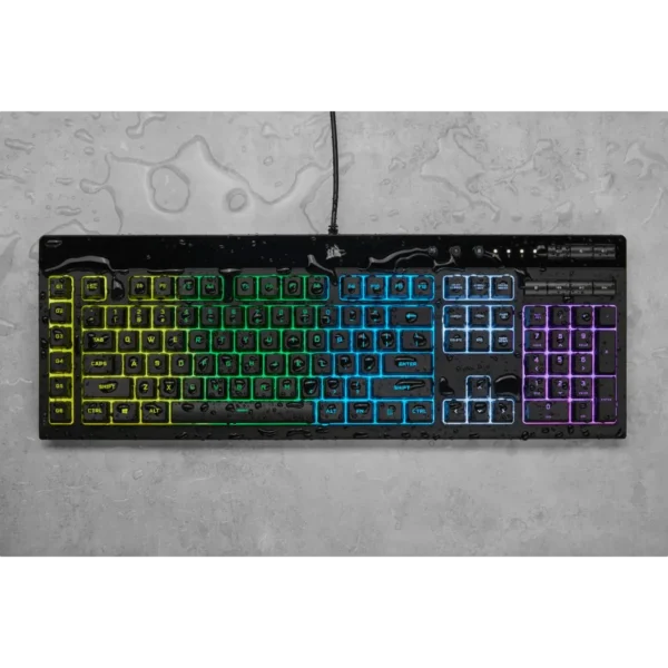 מקלדת גיימינג, Corsair K55 RGB PRO, תאורת RGB, עמידות IP42, מקשי מאקרו, iCUE, משטח נשלף, חיבור USB, עיצוב מודרני, תאימות מלאה, שדרוג לגיימרים, יתרון תחרותי