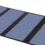 מיני פאנל סולארי, פאנל סולארי נייד, מטען סולארי, BigBlue B428, טעינה ירוקה, אנרגיה מתחדשת, מתקפל וקומפקטי, מונו-גבישי, הגנת טעינה חכמה, שלוש יציאות USB, איכות גבוהה, עמיד למים ואבק